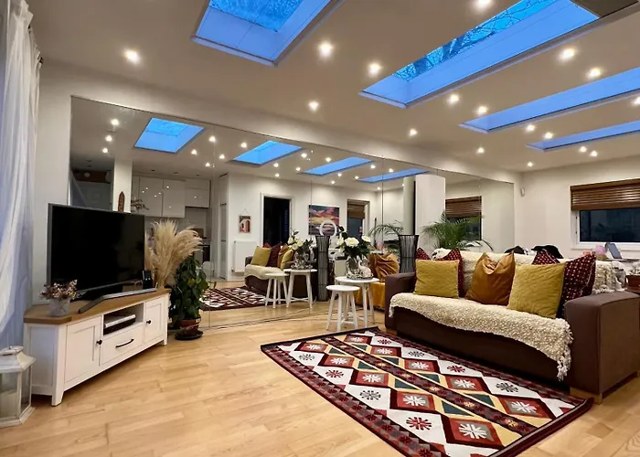 Beautiful Garden View Apartment London